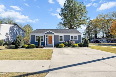 209 S Walnut St, Princeton, NC 27569 - photo 3