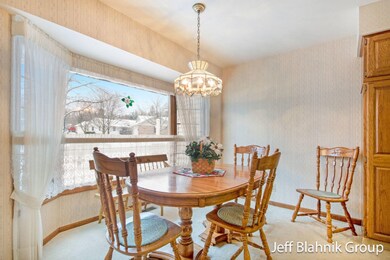 79 Skyline Circle