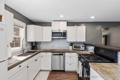 744 Fremont St, Middleville, MI 49333 - photo 4