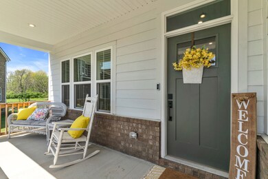 Enjoy front porch living !
