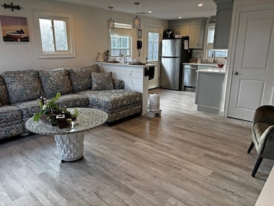 211 Lake Shore Dr, East Weymouth, MA 02189 - photo 5