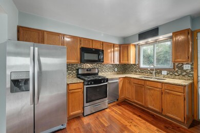 1025 Racine Ave, Columbus, OH 43204 - photo 7