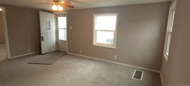 1217 E 6th St, Muncie, IN 47302 - photo 2