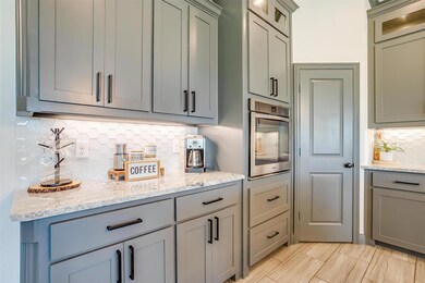 221 Water Oak Ln, Weatherford, TX 76086 - photo 6