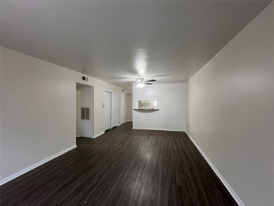2400 5th St unit 12, Bay City, TX 77414 - photo 2
