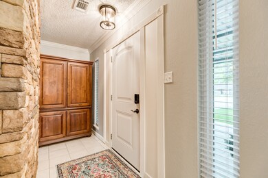 1713 Sherwood Cir, Alvin, TX 77511 - photo 6