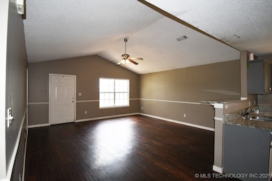 403 N Maple St, Sallisaw, OK 74955 - photo 3