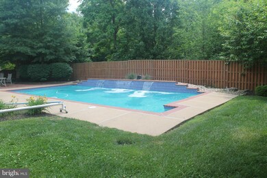 10498 Aspen Wood Ct, Manassas, VA 20110 - photo 4