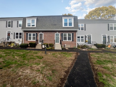 104 Summerhill Rd, Wallingford, CT 06492 - photo 2