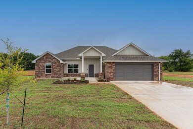 115 Trimble Dr, Shawnee, OK 74804 - photo 2