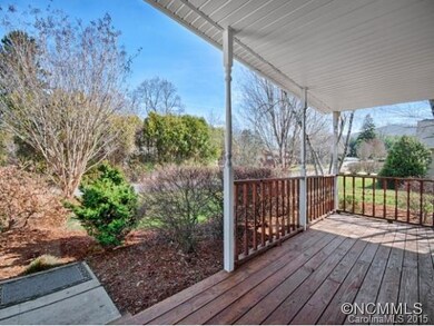 61 Round Top Rd, Asheville, NC 28803 - photo 3