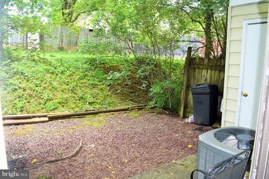 8625 Ashby Ct, Marshall, VA 20115 - photo 6