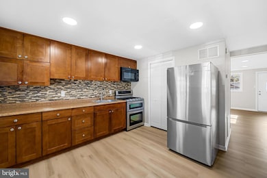 817 5th Ave, Lansdowne, MD 21227 - photo 6