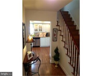 431 Lyndhurst Dr, Broomall, PA 19008 - photo 2