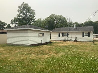 235 N Wright St, Griffith, IN 46319 - photo 2