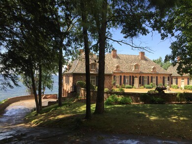 32 Apollo Way