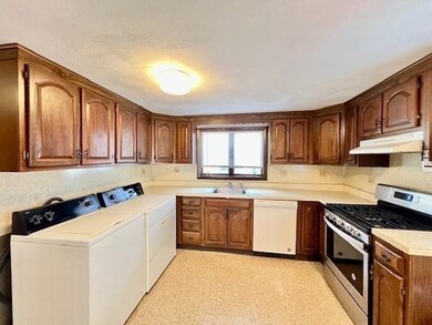 17 Fiske St unit 1, Waltham, MA 02451 - photo 5