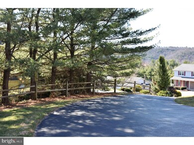 1752 Oak Ct, Orwigsburg, PA 17961 - photo 5