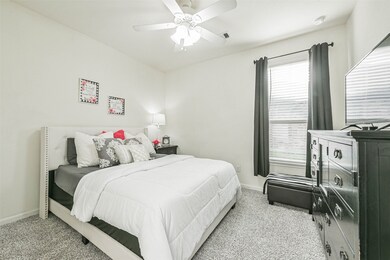 3916 Anzac Dr, Pearland, TX 77584 - photo 7