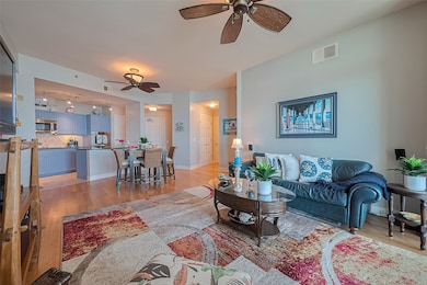 Open floorplan with nice comfortable, beachy furni