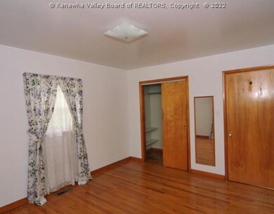 213 95th St, Charleston, WV 25315 - photo 6
