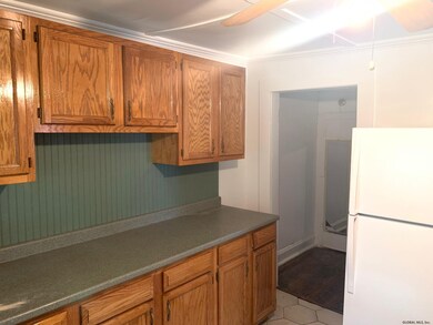 514 Yates St, Albany, NY 12208 - photo 4