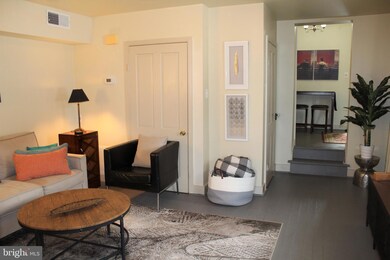 509 S Market St, Frederick, MD 21701 - photo 7