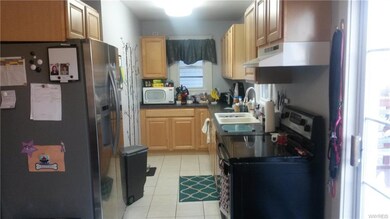 245 Wheatfield St, North Tonawanda, NY 14120 - photo 3