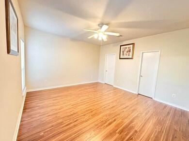 9026 Durham Manor Ln, Houston, TX 77075 - photo 2