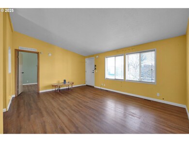 1323 Bramblewood Ln, Eugene, OR 97404 - photo 7