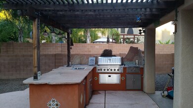 outdoor kitchen