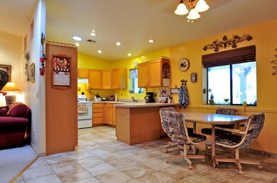 Kitchen and Breakfast Area