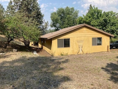 222 E Main St, Canyon City, OR 97820 - photo 2