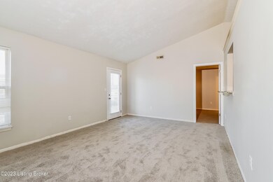 019-photo-living-room-13320946