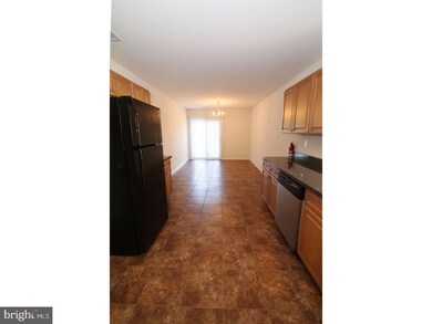 195 W Harmony Dr, Pottstown, PA 19464 - photo 4