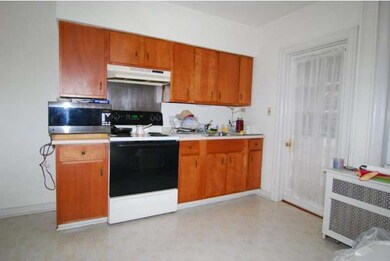 115 S 7th Ave, Reading, PA 19611 - photo 7