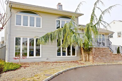 11 Soltes Ave, Carteret, NJ 07008 - photo 2