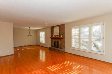 761 Knolls Ct, West Des Moines, IA 50265 - photo 3