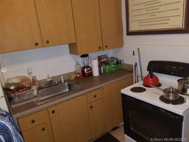 2300 Douglas St, Hollywood, FL 33020 - photo 7