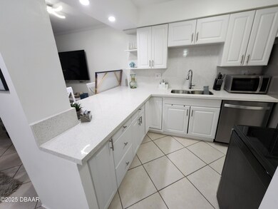 Daytona Beach Ocean Towers unit 709, Daytona Beach, FL 32118 - photo 3