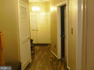 7102 Meadow Green Terrace, Hyattsville, MD 20785 - photo 3