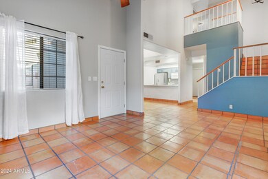 005_Open Floor Plan