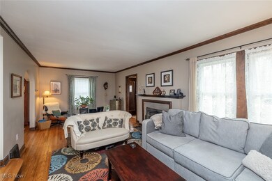 8334 Mapleway Dr, Olmsted Falls, OH 44138 - photo 7