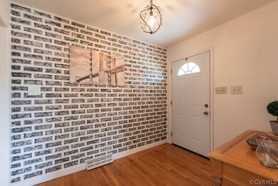 12309 Johnson Rd, Petersburg, VA 23805 - photo 3