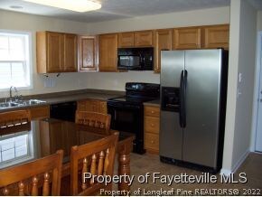 1545 Stonewood Dr, Fayetteville, NC 28306 - photo 4