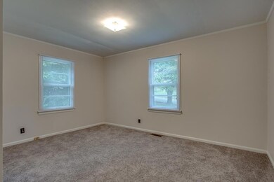 102 E Ray St, Dickson, TN 37055 - photo 7