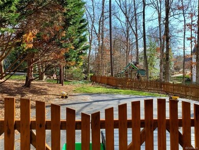 711 Lakewater Dr, Henrico, VA 23229 - photo 2