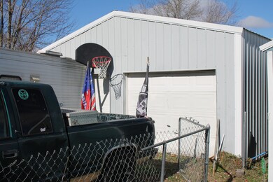 302 E Clouse St, Mountain Grove, MO 65711 - photo 4