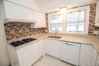 21875 Beech Rd, Southfield, MI 48033 - photo 5