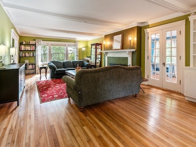 8 Montvale Rd, Worcester, MA 01609 - photo 6